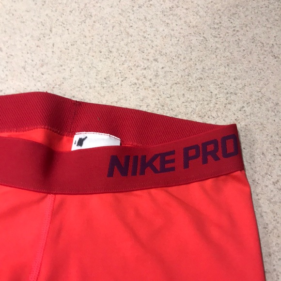 Nike Pro Workout Pants - Picture 3 of 6